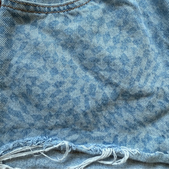 Levi's 501 150th Anniversary Women’s Frayed Jean Shorts Checked Pattern Size 26 - Picture 4 of 10